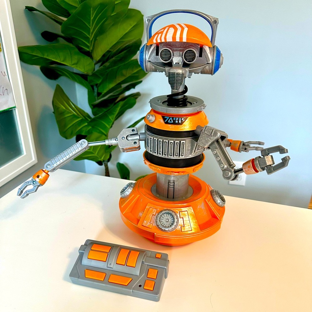 (DISNEY) Star Wars DJ R3X interactive Remote Control Droid
